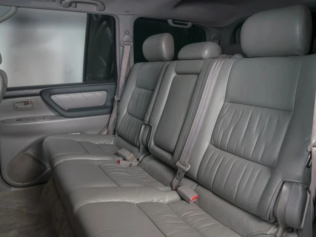 2004 Toyota J100 Land Cruiser - Image 12 of 16
