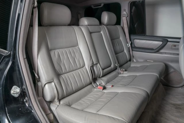 2004 Toyota J100 Land Cruiser - Image 14 of 16