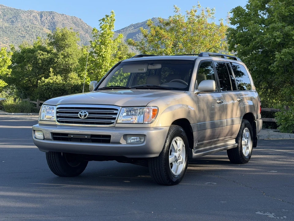 2004 Toyota J100 Land Cruiser - Image 13 of 31
