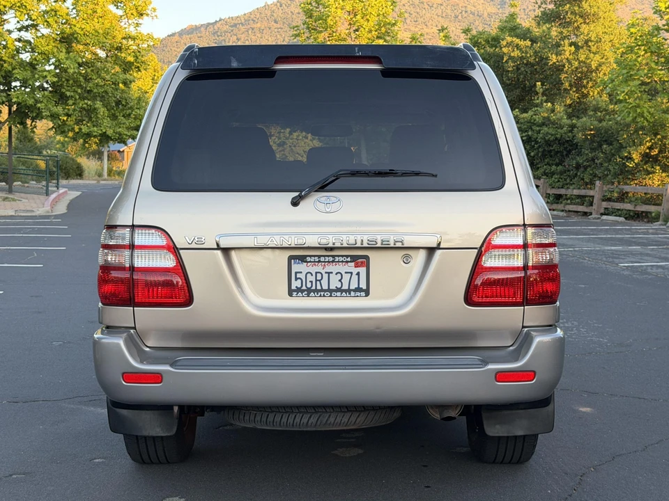 2004 Toyota J100 Land Cruiser - Image 11 of 31