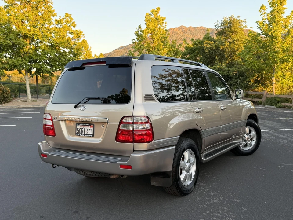 2004 Toyota J100 Land Cruiser - Image 10 of 31
