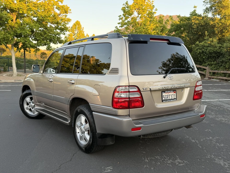 2004 Toyota J100 Land Cruiser - Image 12 of 31