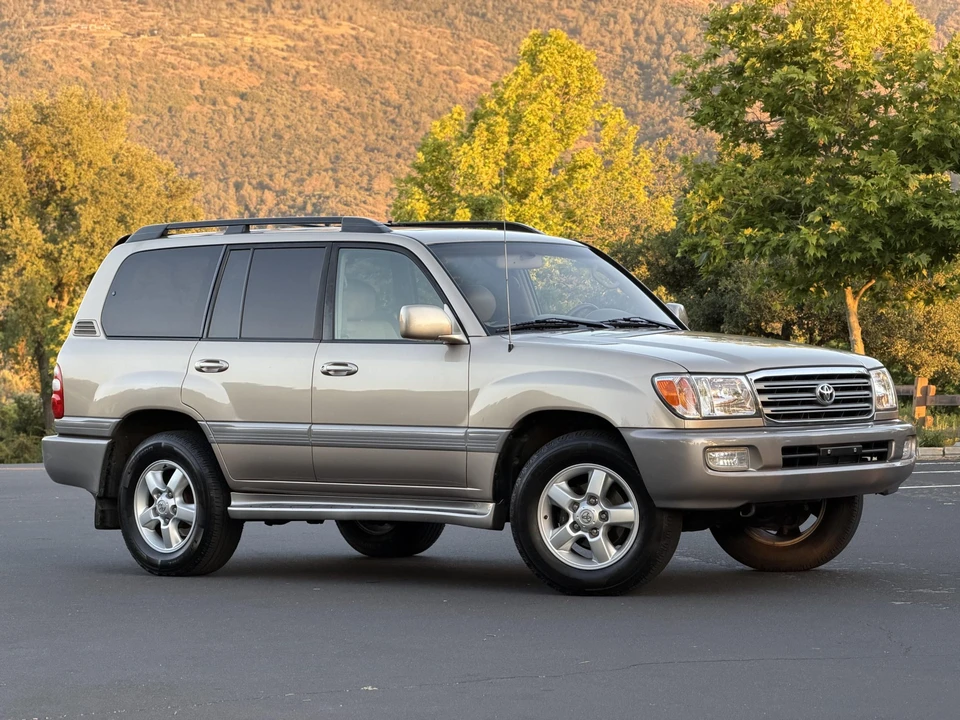 2004 Toyota J100 Land Cruiser - Image 7 of 31