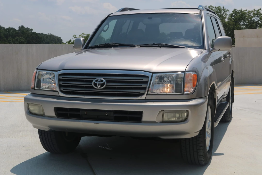 2004 Toyota J100 Land Cruiser - Image 5 of 31