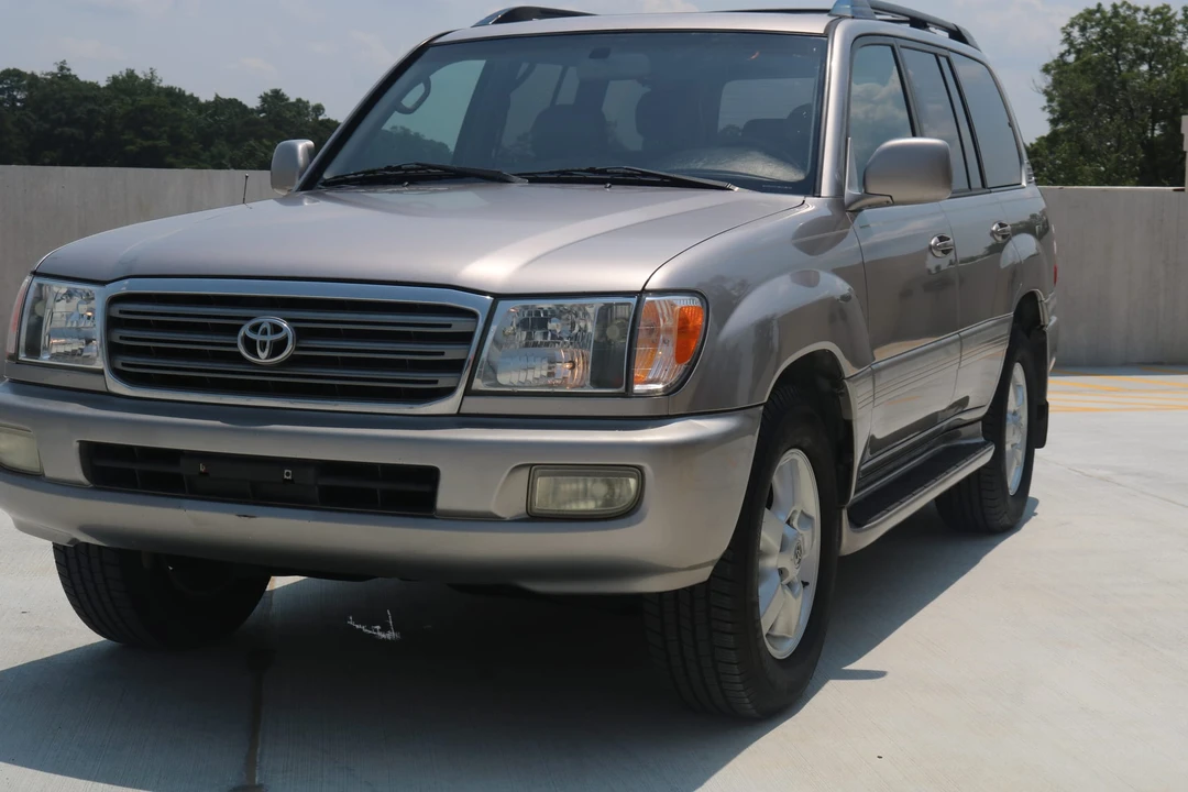 2004 Toyota J100 Land Cruiser - Image 7 of 31