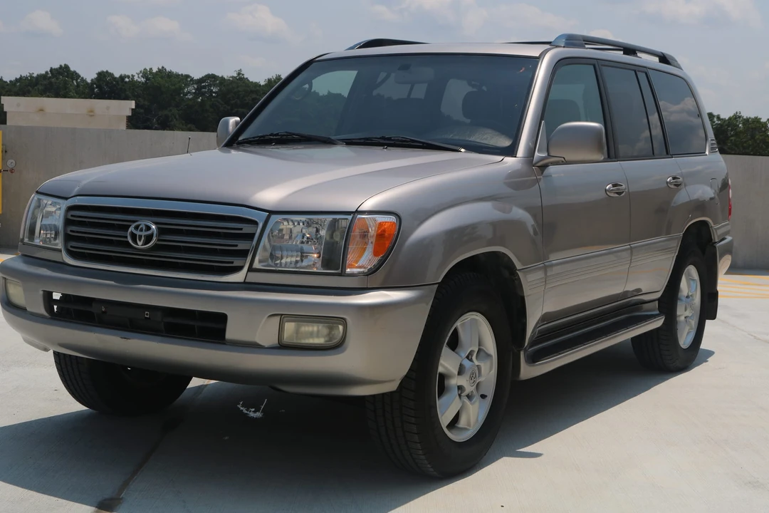 2004 Toyota J100 Land Cruiser - Image 9 of 31