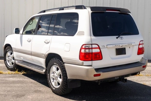 2004 Toyota J100 Land Cruiser - Image 2 of 7