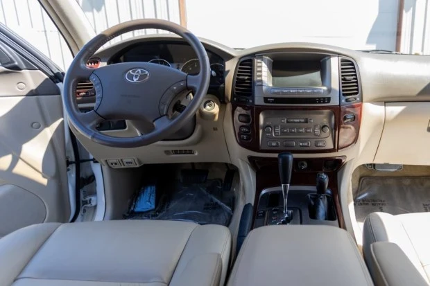 2004 Toyota J100 Land Cruiser - Image 5 of 7