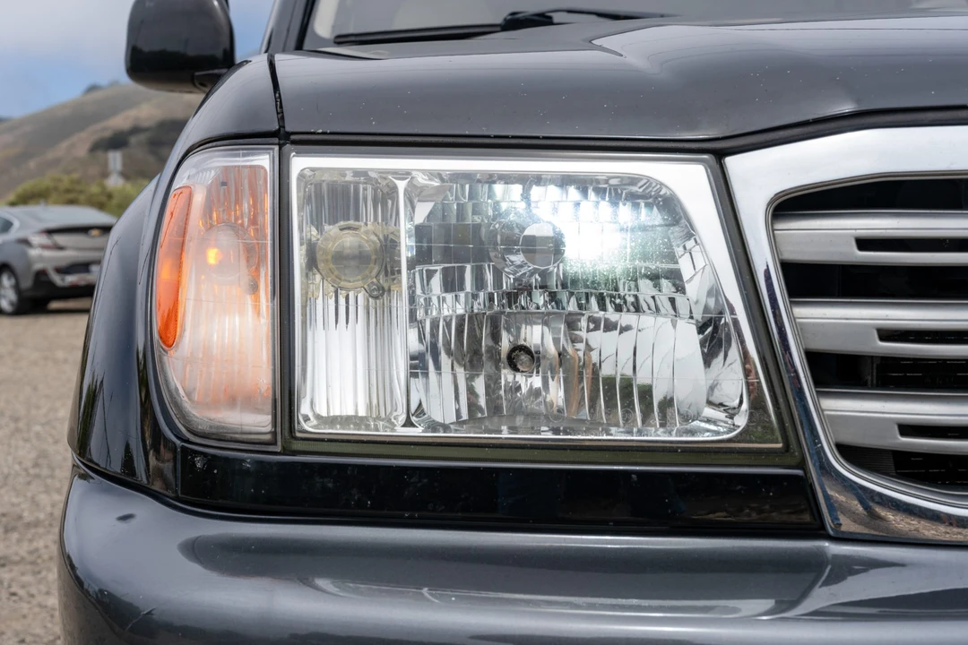 2004 Toyota J100 Land Cruiser - Image 11 of 31