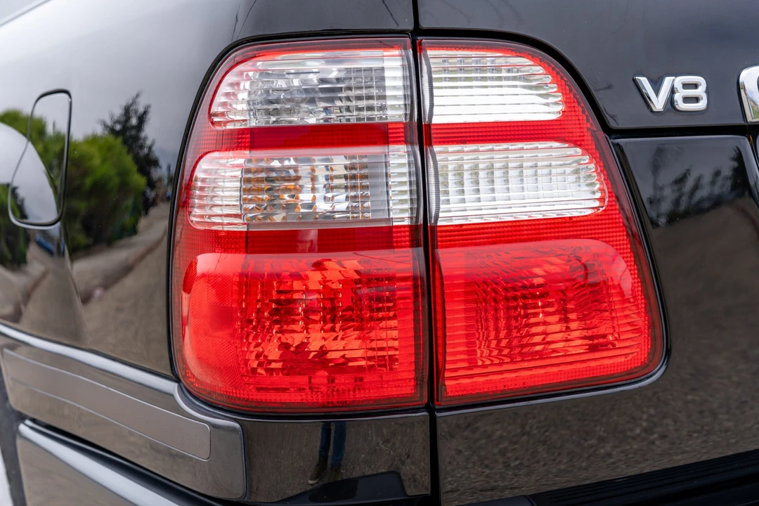 2004 Toyota J100 Land Cruiser - Image 15 of 31