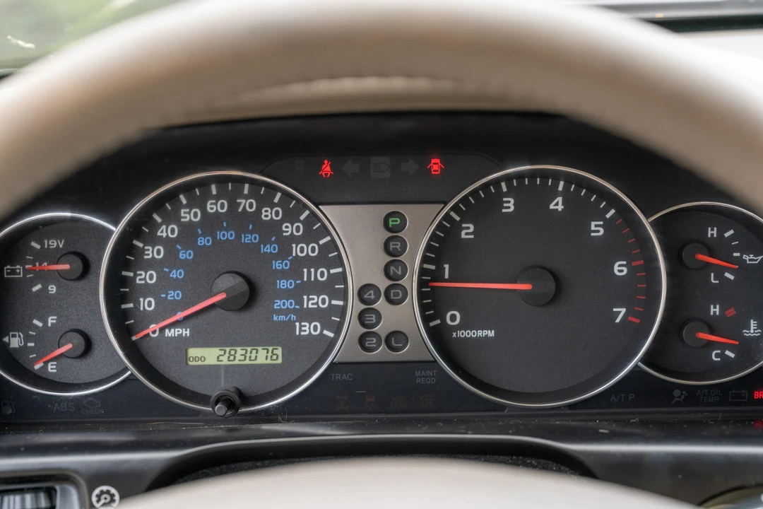 2004 Toyota J100 Land Cruiser - Image 26 of 31