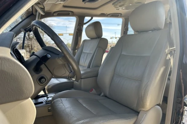 2004 Toyota J100 Land Cruiser - Image 4 of 7