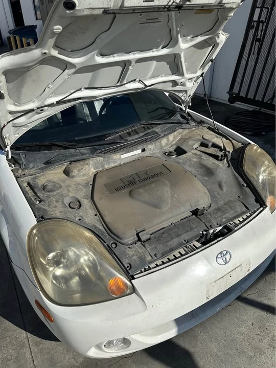 2004 Toyota MR2 Spyder/MR-S - Image 8 of 10