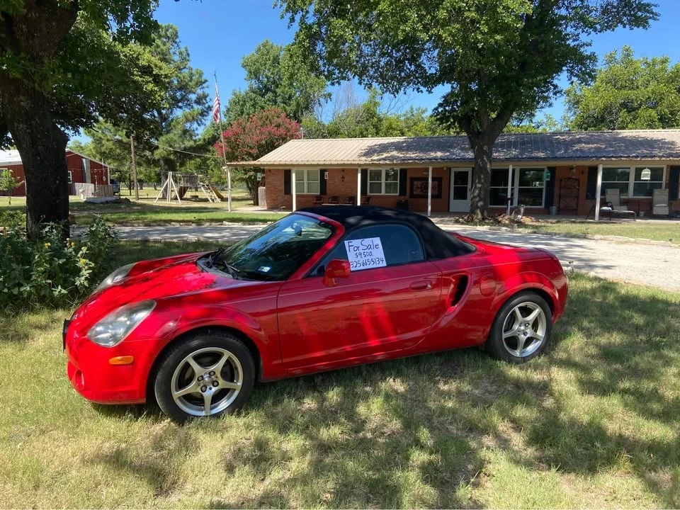 2004 Toyota MR2 Spyder/MR-S - Image 2 of 3