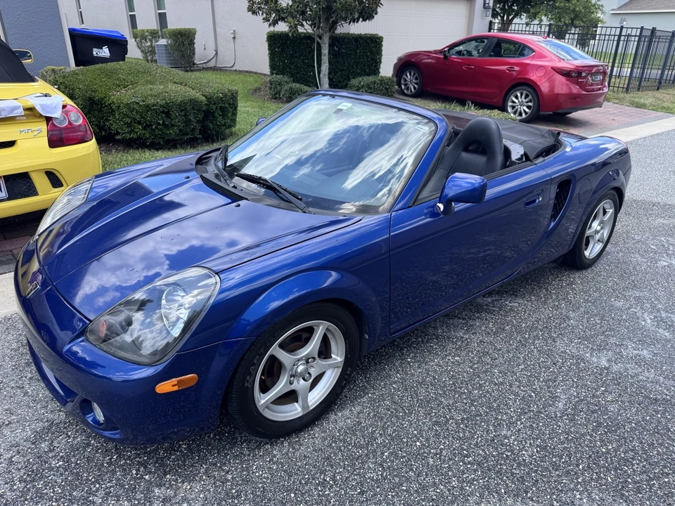 2004 Toyota MR2 Spyder/MR-S - Image 10 of 24