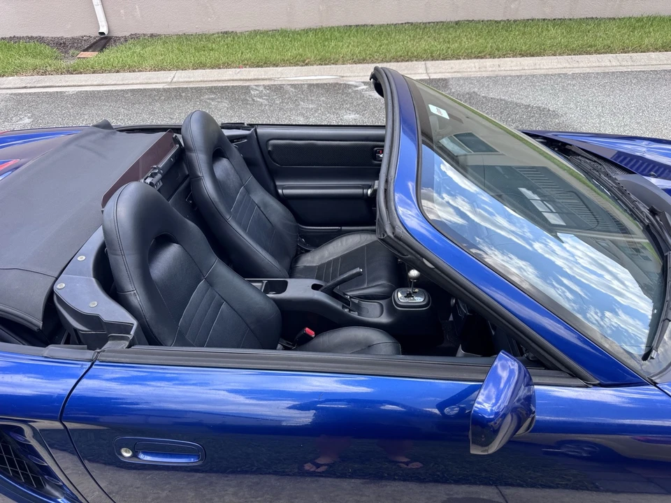 2004 Toyota MR2 Spyder/MR-S - Image 19 of 24