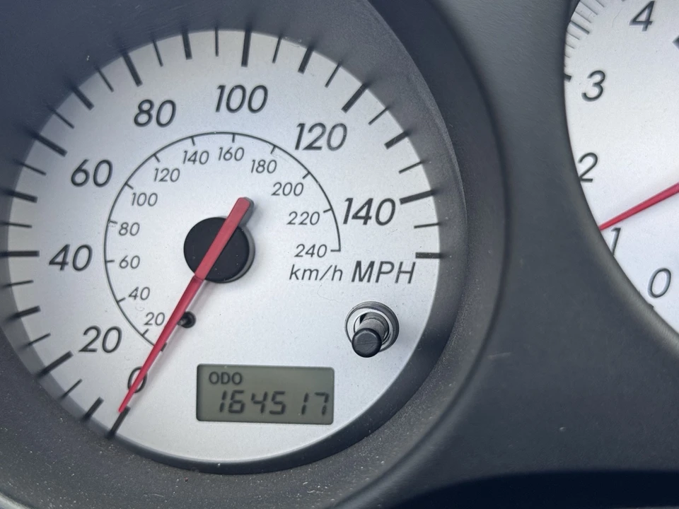 2004 Toyota MR2 Spyder/MR-S - Image 16 of 24