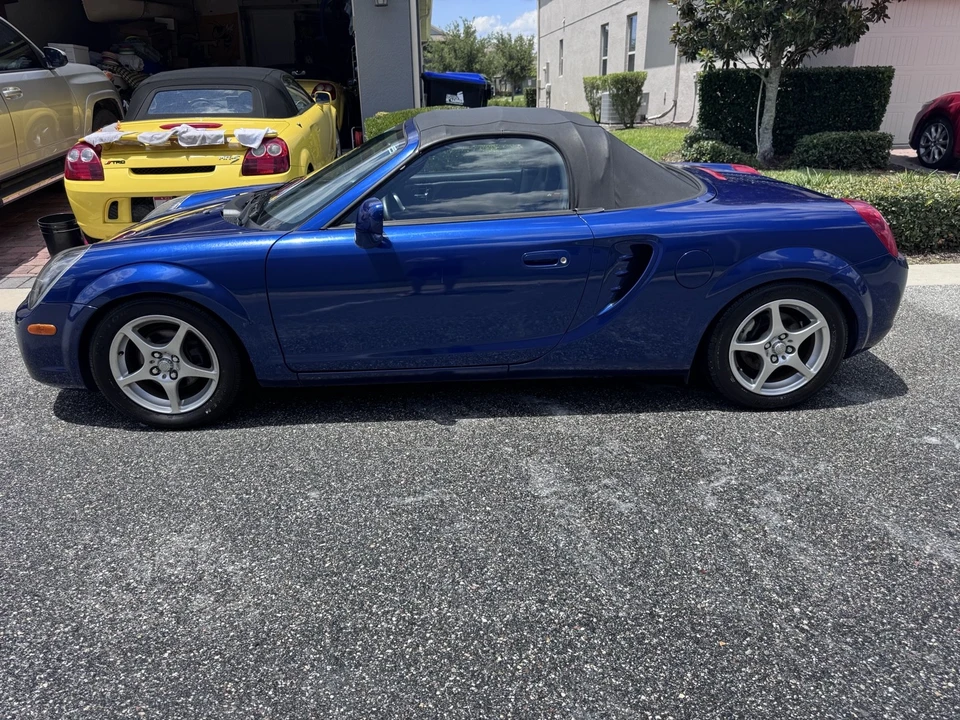 2004 Toyota MR2 Spyder/MR-S - Image 4 of 24