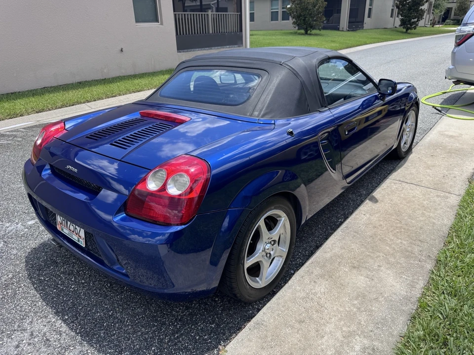 2004 Toyota MR2 Spyder/MR-S - Image 7 of 24