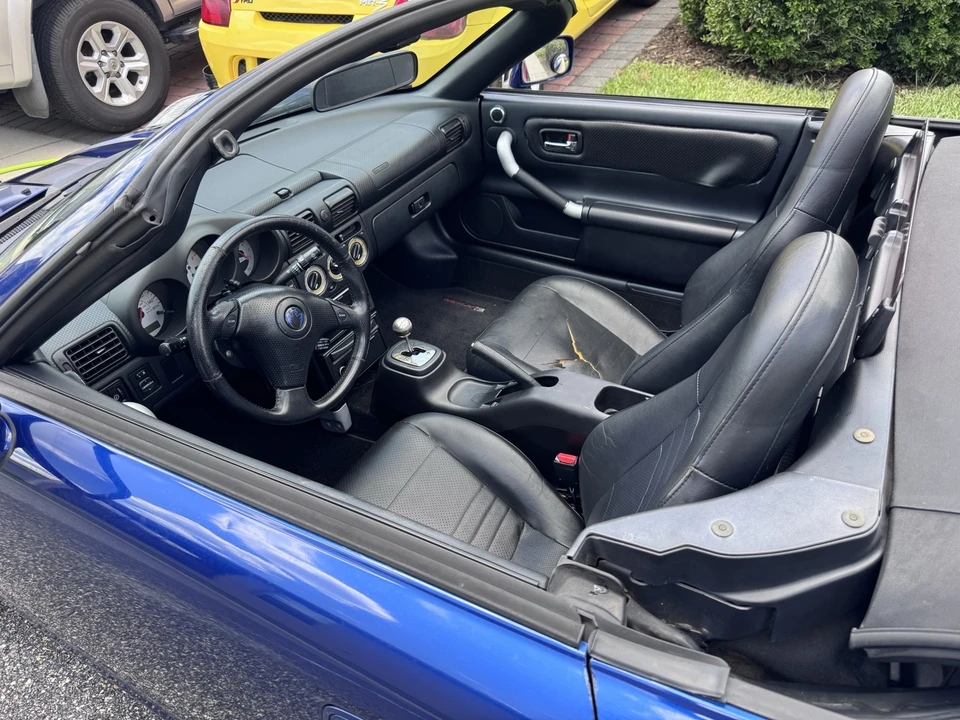 2004 Toyota MR2 Spyder/MR-S - Image 11 of 24