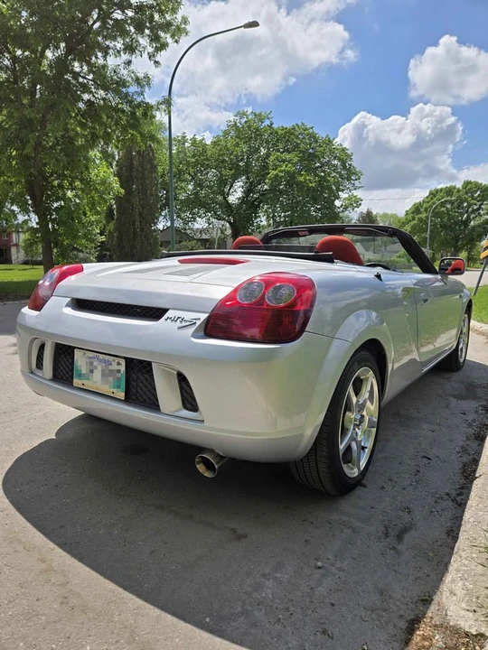 2004 Toyota MR2 Spyder/MR-S - Image 2 of 3