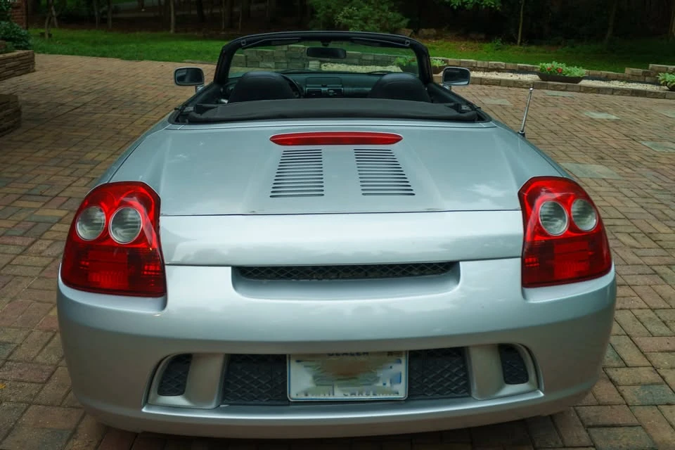 2004 Toyota MR2 Spyder/MR-S - Image 5 of 17