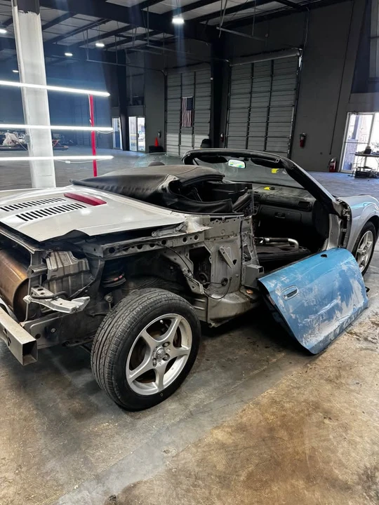 2004 Toyota MR2 Spyder/MR-S - Image 6 of 9