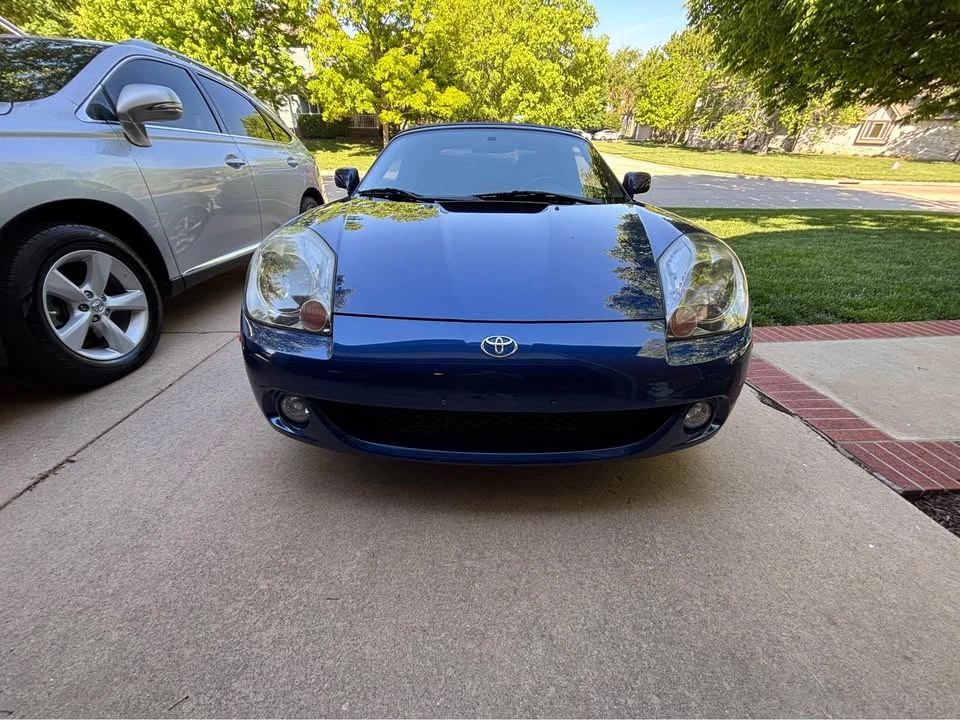 2004 Toyota MR2 Spyder/MR-S - Image 2 of 12