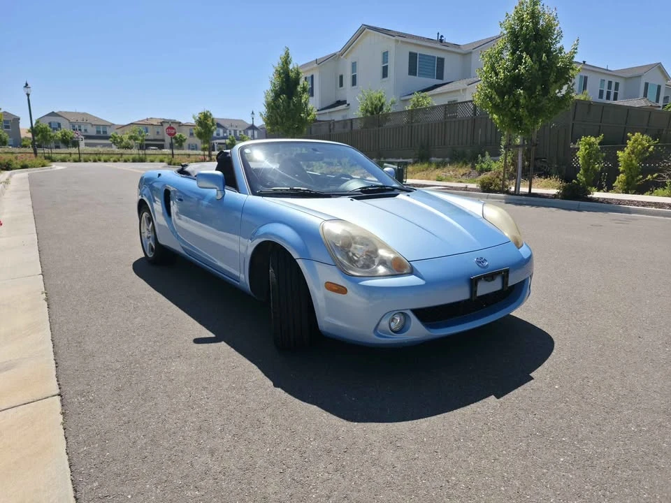2004 Toyota MR2 Spyder/MR-S - Image 5 of 13