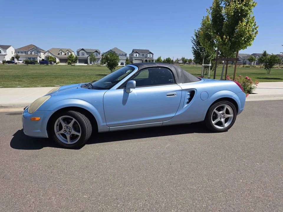 2004 Toyota MR2 Spyder/MR-S - Image 7 of 13