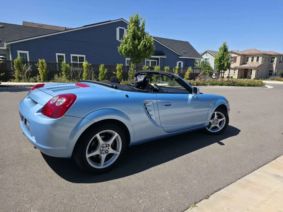 2004 Toyota MR2 Spyder/MR-S - Image 4 of 13