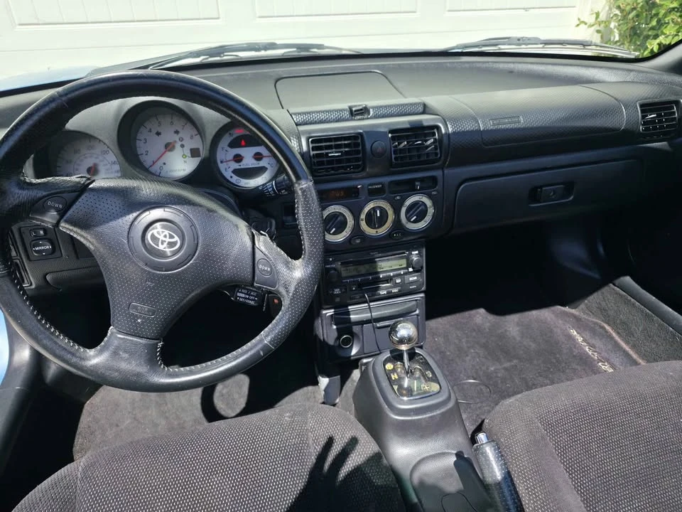 2004 Toyota MR2 Spyder/MR-S - Image 13 of 13