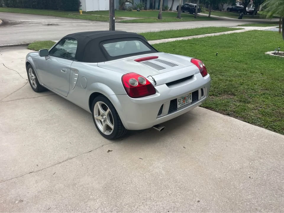 2004 Toyota MR2 Spyder/MR-S - Image 4 of 7