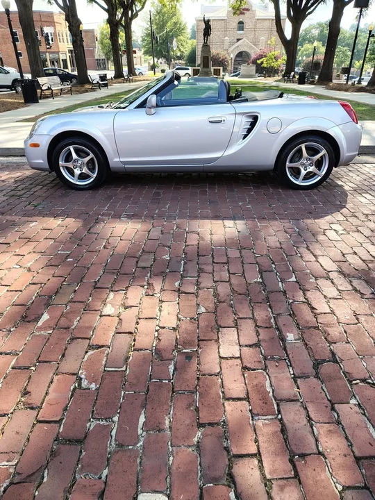 2004 Toyota MR2 Spyder/MR-S - Image 5 of 5