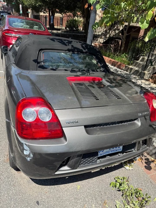 2004 Toyota MR2 Spyder/MR-S - Image 3 of 7
