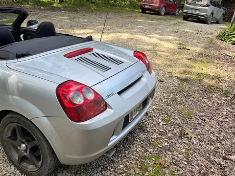 2004 Toyota MR2 Spyder Convertible 2D