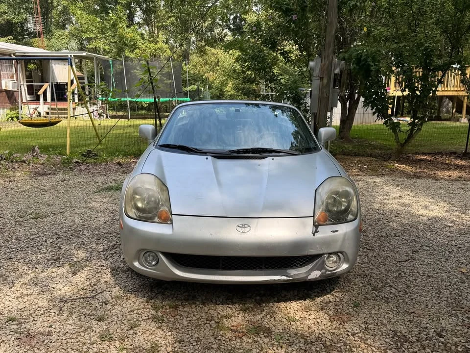 2004 Toyota MR2 Spyder/MR-S - Image 5 of 13