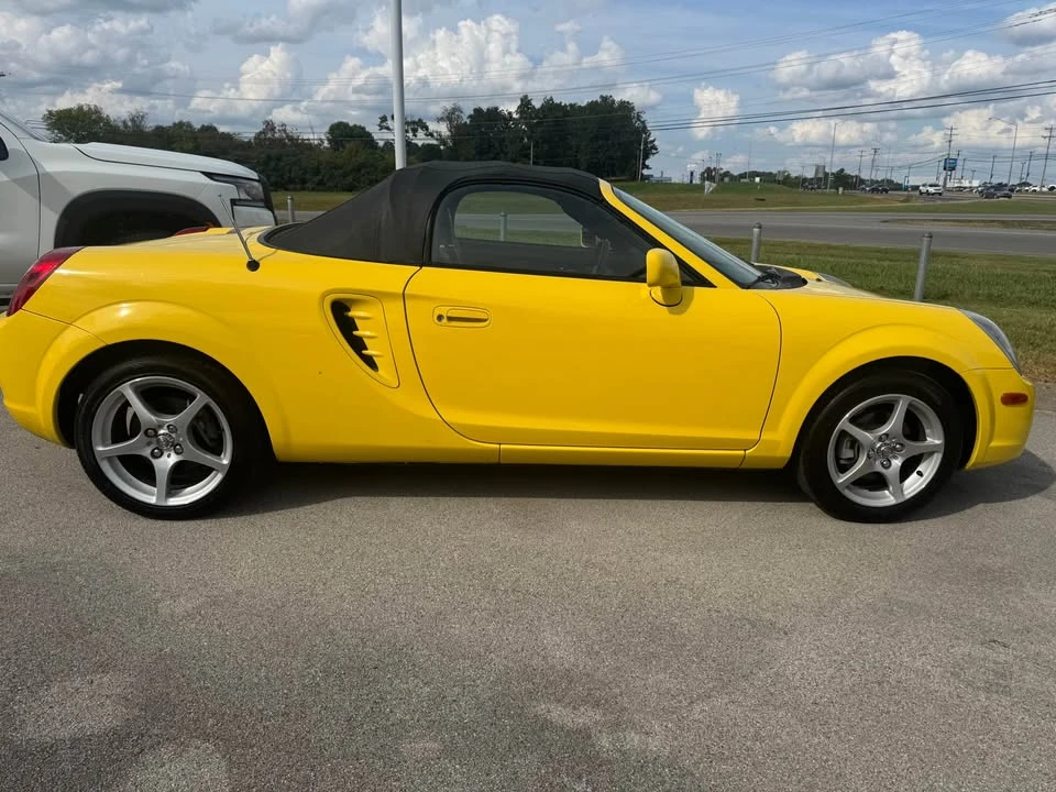 2004 Toyota MR2 Spyder/MR-S - Image 6 of 13