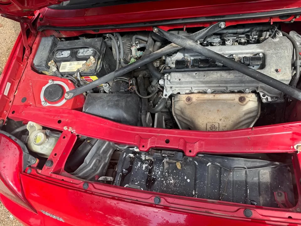 2004 Toyota MR2 Spyder/MR-S - Image 6 of 8