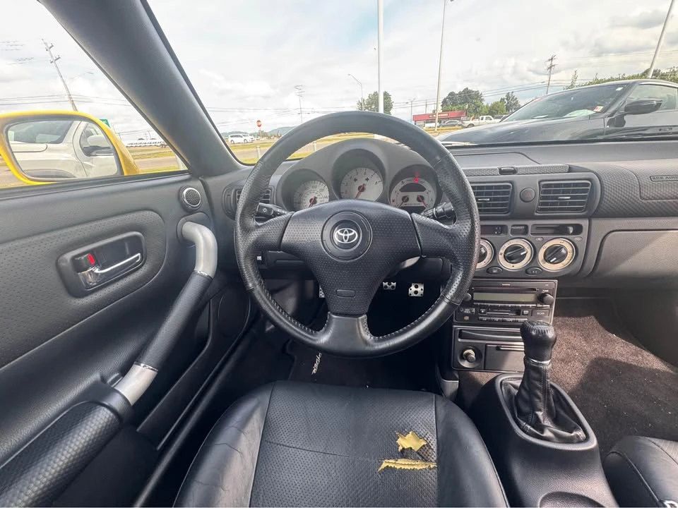 2004 Toyota MR2 Spyder/MR-S - Image 11 of 13