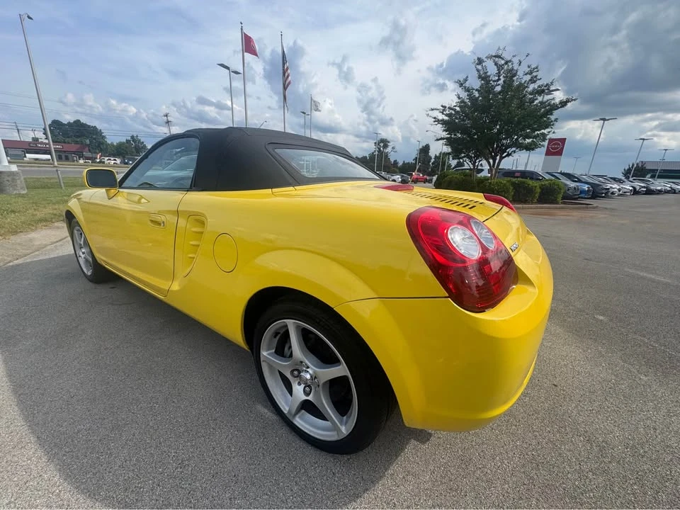 2004 Toyota MR2 Spyder/MR-S - Image 3 of 13