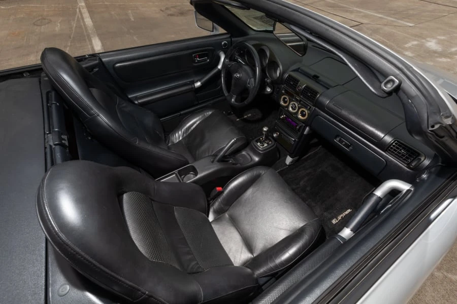 2004 Toyota MR2 Spyder/MR-S - Image 24 of 28