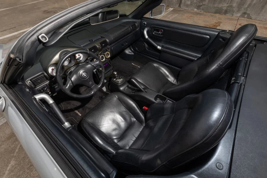 2004 Toyota MR2 Spyder/MR-S - Image 19 of 28