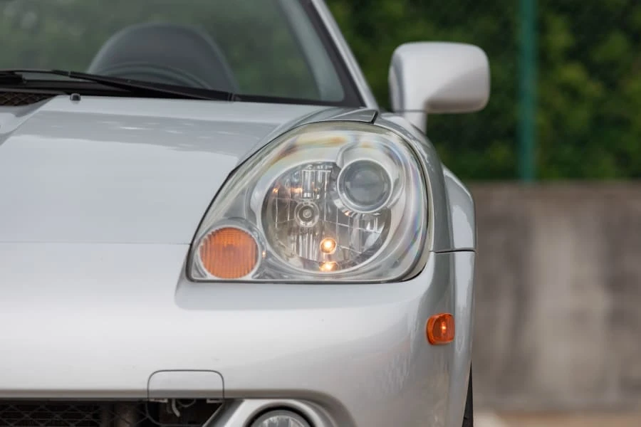 2004 Toyota MR2 Spyder/MR-S - Image 14 of 28