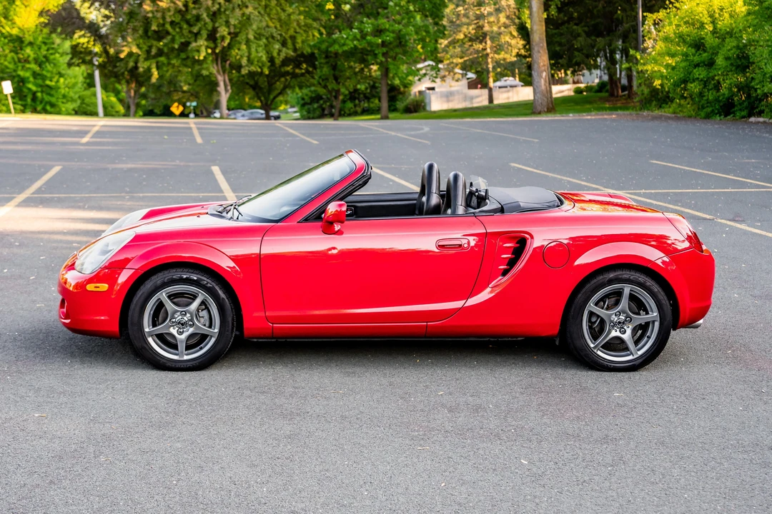 2004 Toyota MR2 Spyder/MR-S - Image 7 of 31