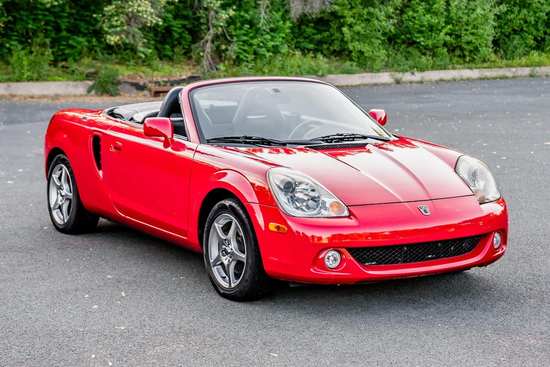 2004 Toyota MR2 Spyder/MR-S - Image 10 of 31