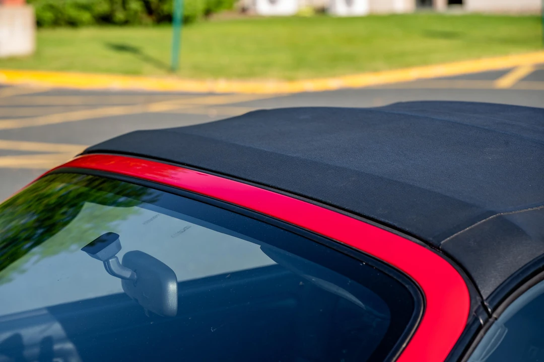 2004 Toyota MR2 Spyder/MR-S - Image 18 of 31