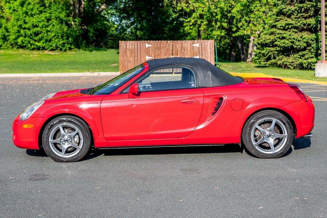 2004 Toyota MR2 Spyder/MR-S - Image 3 of 31