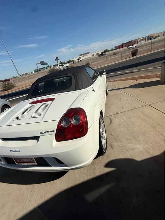 2004 Toyota MR2 Spyder/MR-S - Image 7 of 12