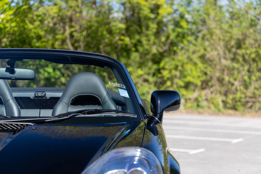 2004 Toyota MR2 Spyder/MR-S - Image 12 of 31
